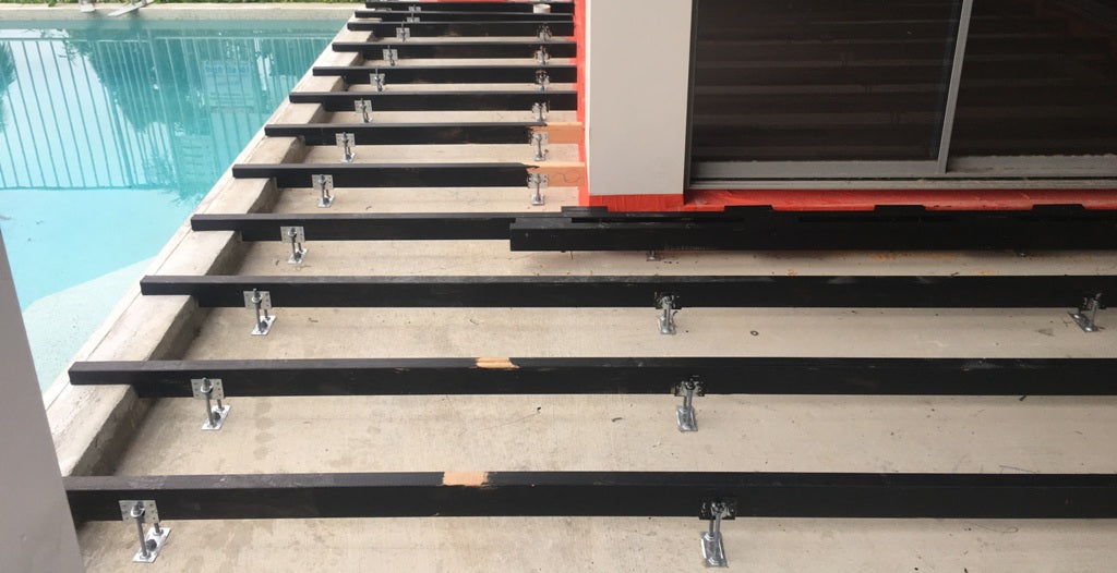 Adjustable Joist Support - Suits 45mm width Joists