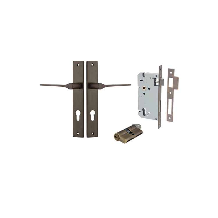 Iver Door Lever Como Rectangular Signature Brass Key / Key Entrance Kit