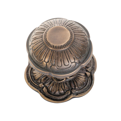 Tradco Centre Door Knob Ornate Antique Brass P73mm Backplate 80mm